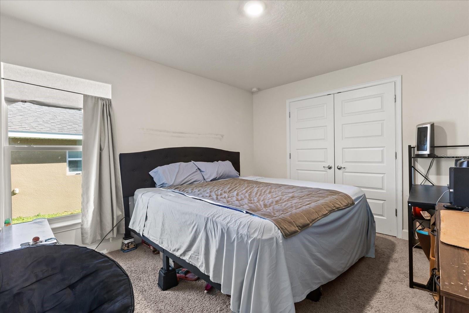 LEESBURG ASHTON WOODS - Residential