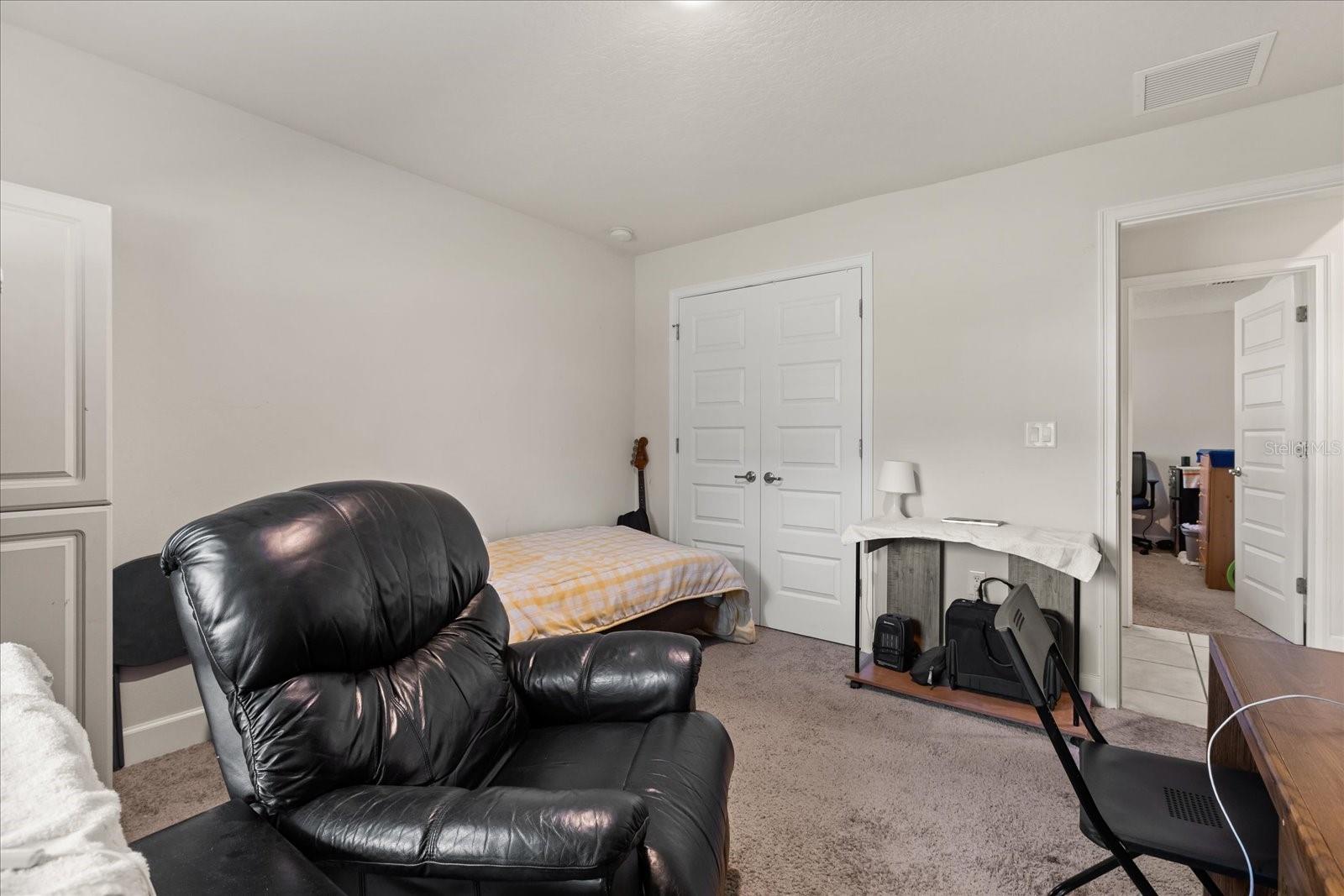 LEESBURG ASHTON WOODS - Residential