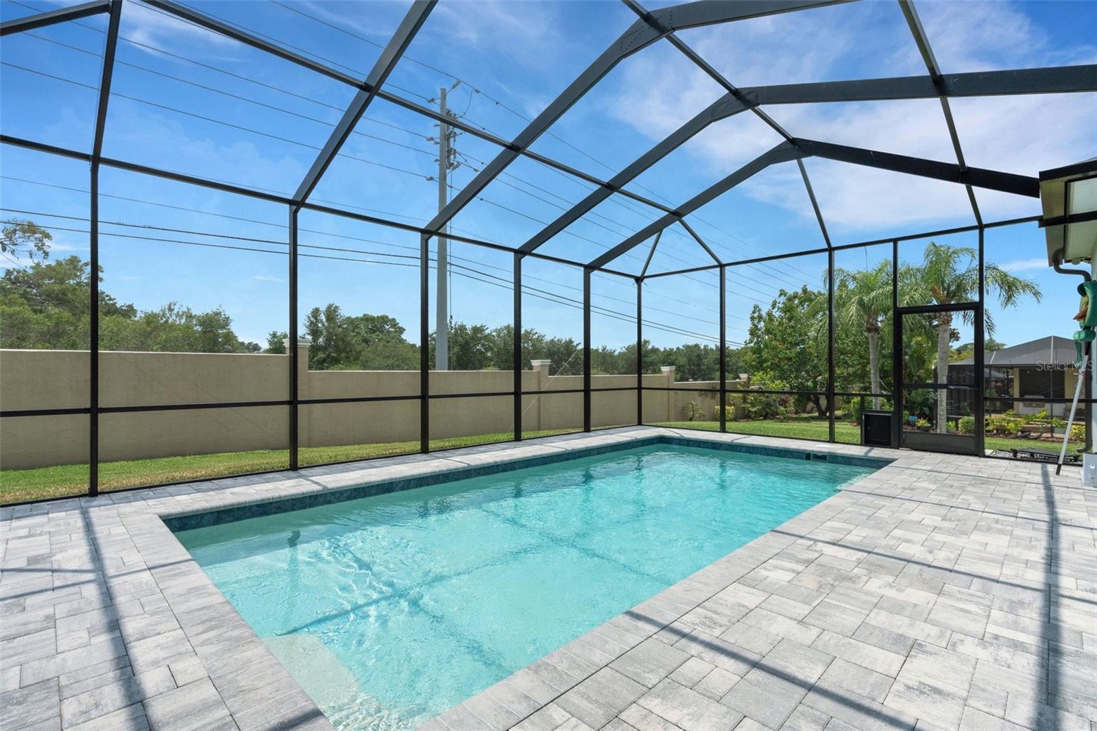 SUMMERGLEN - Residential