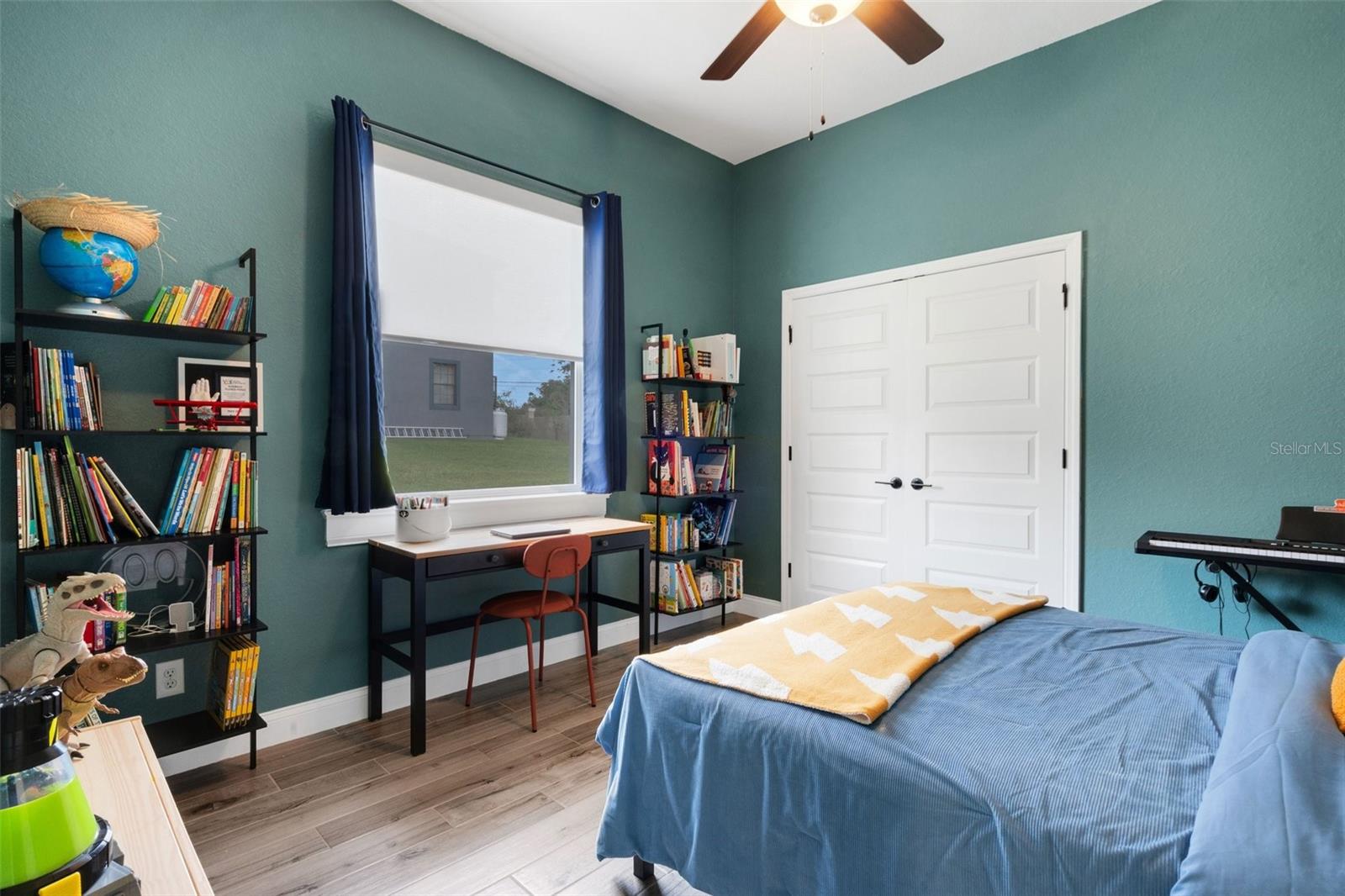 SUMMERGLEN - Residential