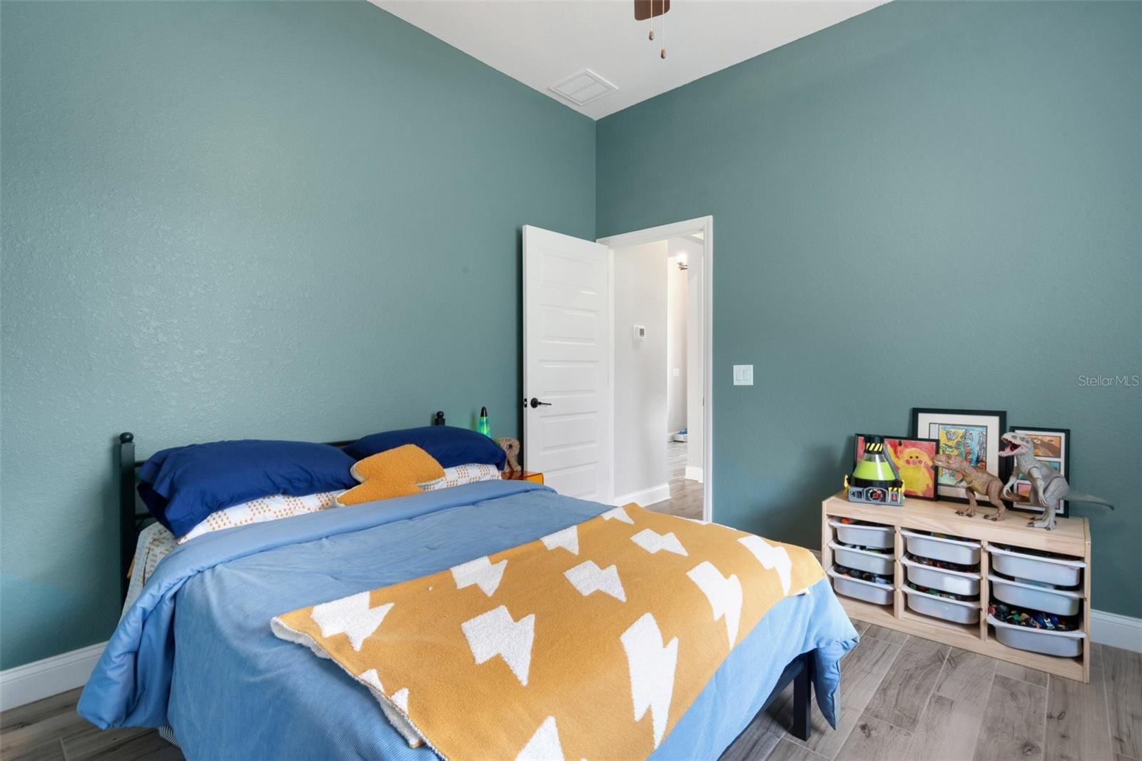 SUMMERGLEN - Residential