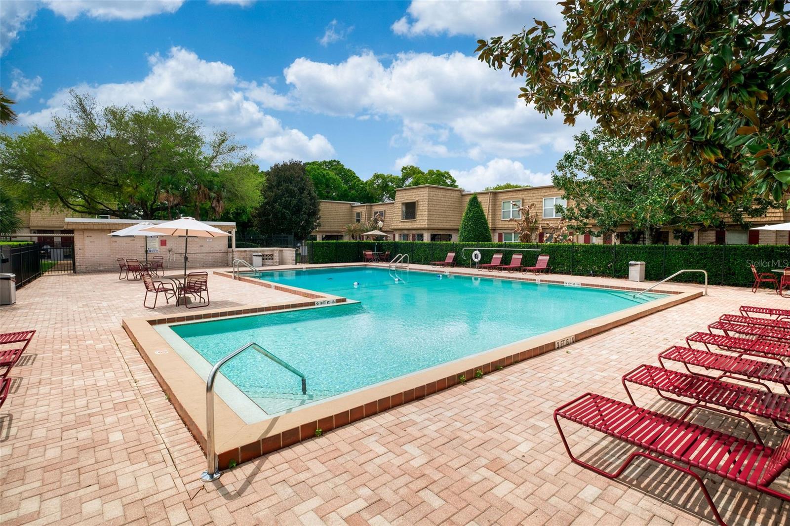 FOUR SEASONS CONDO - Residential