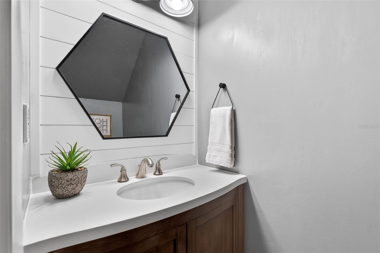 FOUR SEASONS CONDO - Residential