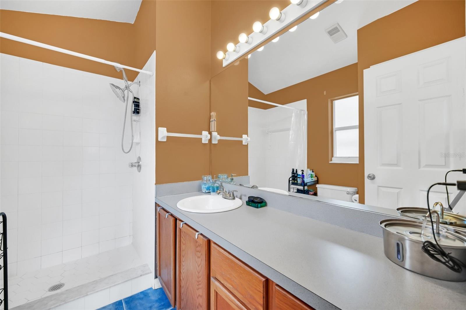 BRIDGEWATER CROSSING PH 01 - Residential