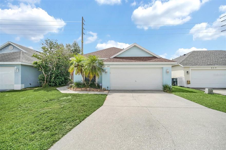 GREAT HOME IN GREAT AREA, WELL LOCATED TO SCHOOLS, PARKS, SHOPPING, GOLF ETC. OPEN STYLE FLOOR PLAN GREAT FOR FAMILIES AND ENTERTAINING, FENCE REAR YARD FOR THE FAMILY AND PETS, NEW AC 6/22, SOLAR SYSTEM INCLUDED REDUCING CURRENT MONTHLY BILLING TO AVERAGE APPROX $58.00. NEW ROOF 8/2020,  SELLER IS OFFERING A $6000 ALLOWANCE FOR NEW FLOORING, THIS HOME IS READY FOR ITS NEXT FAMILY, COME AND SEE FOR YOURSELF ASAP.