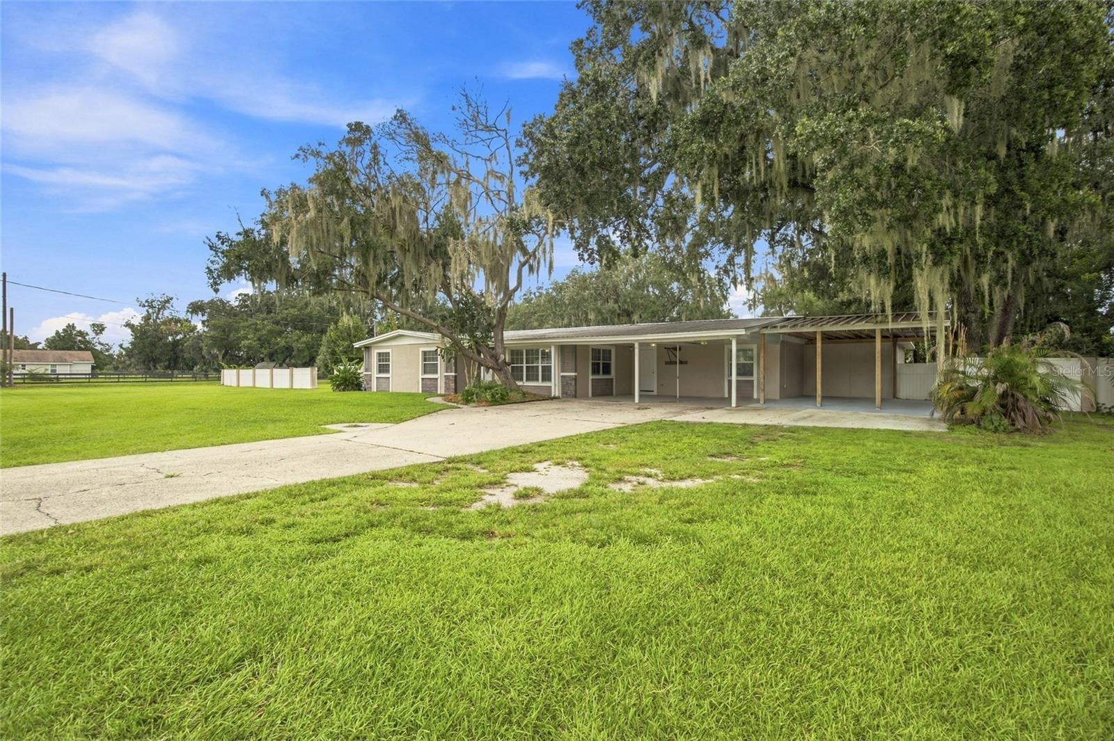 5106 THONOTOSASSA ROAD