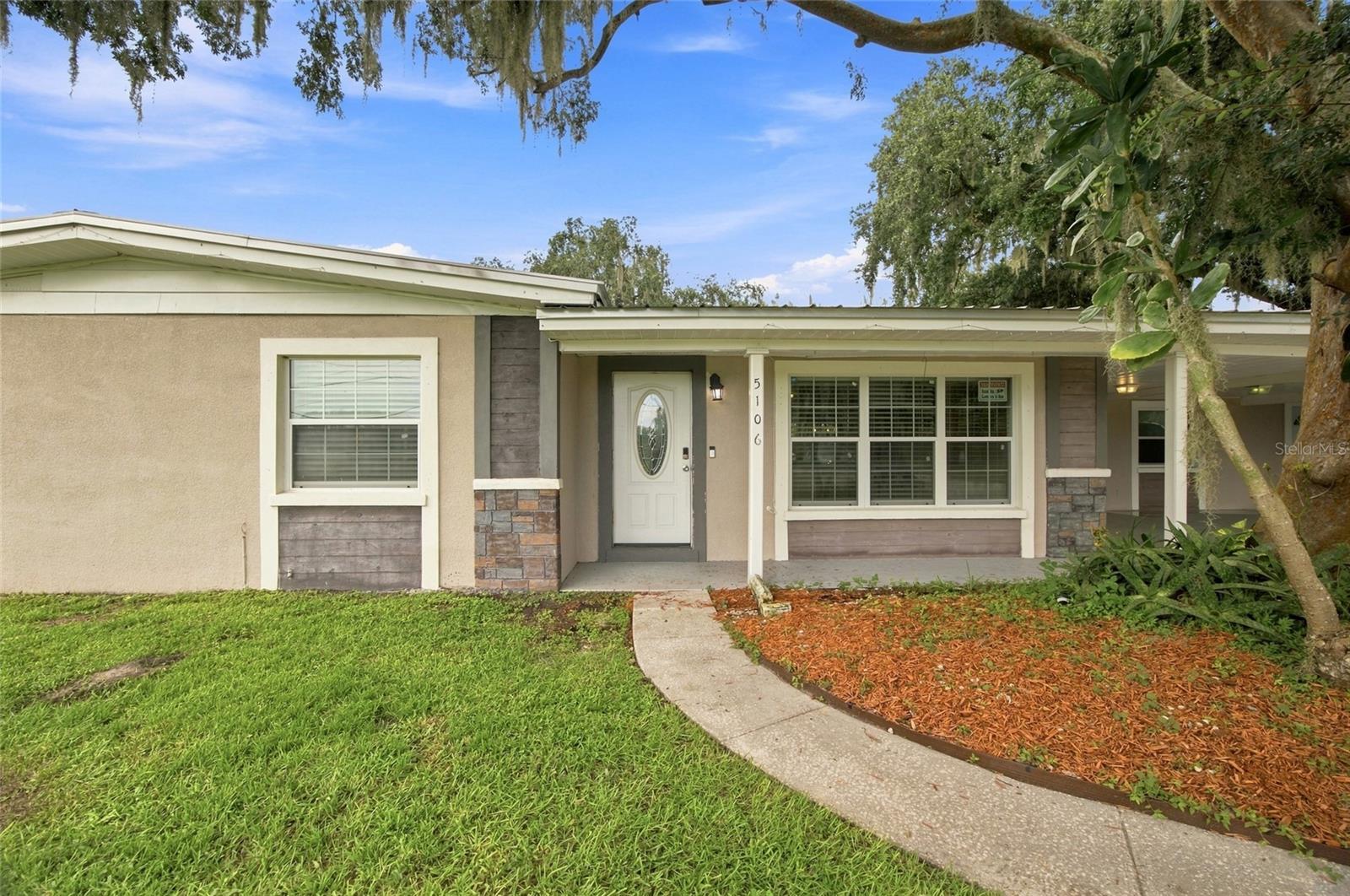 5106 THONOTOSASSA ROAD