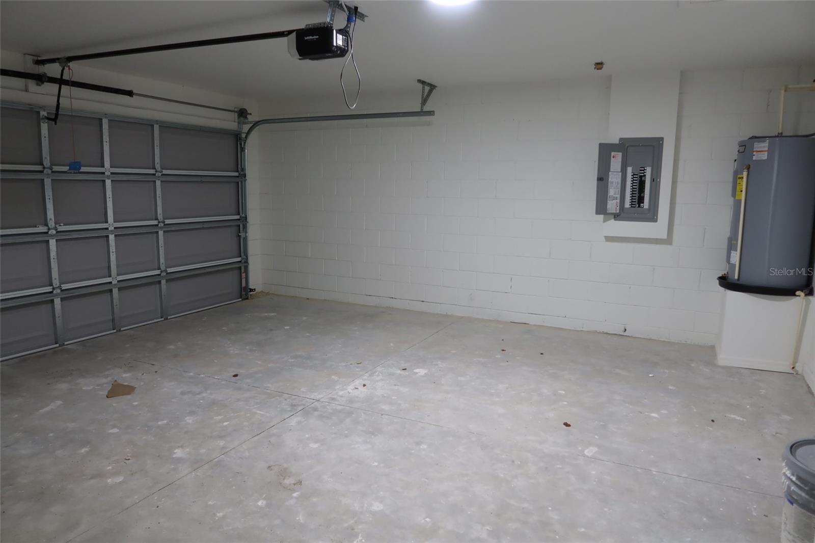 SUMMERFIELD TERRACE - Residential