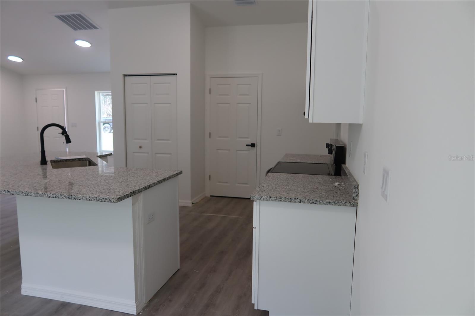 SUMMERFIELD TERRACE - Residential