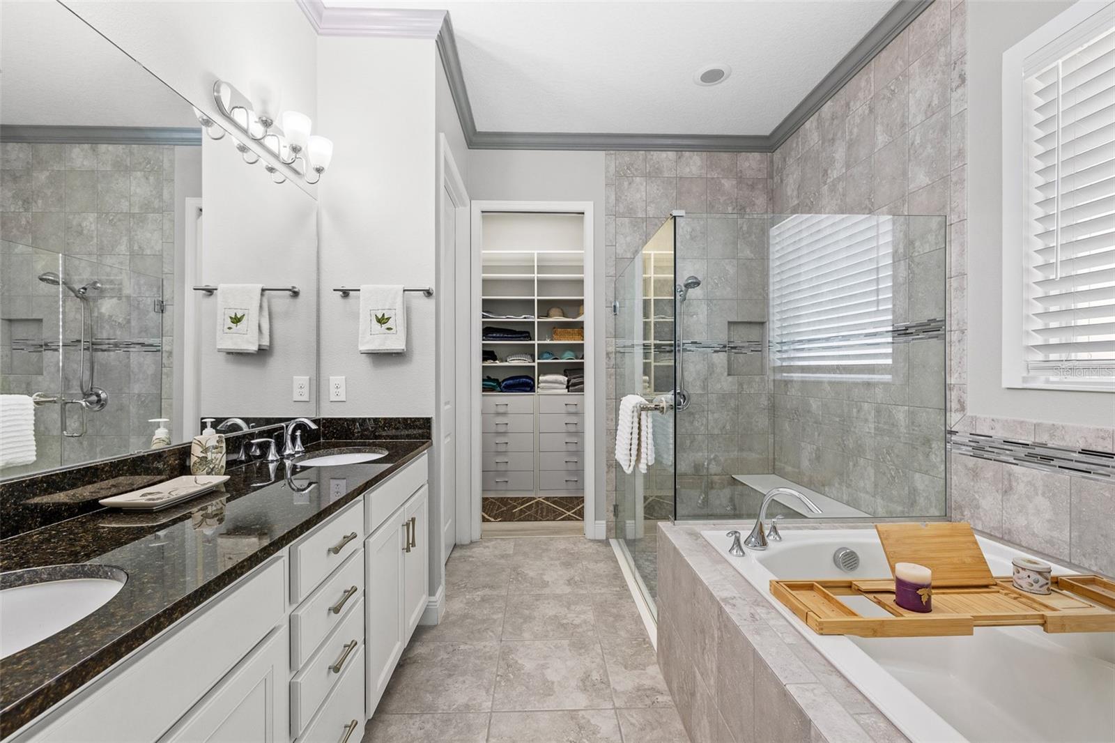 WINDING BAY PH 1B - Residential