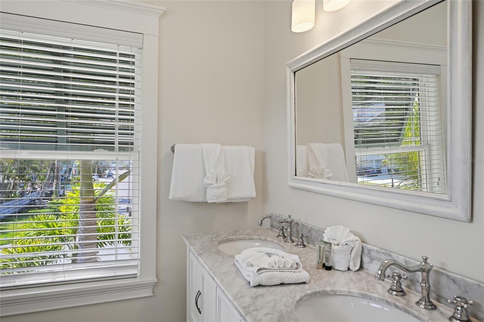 LUANA ISLES - Residential