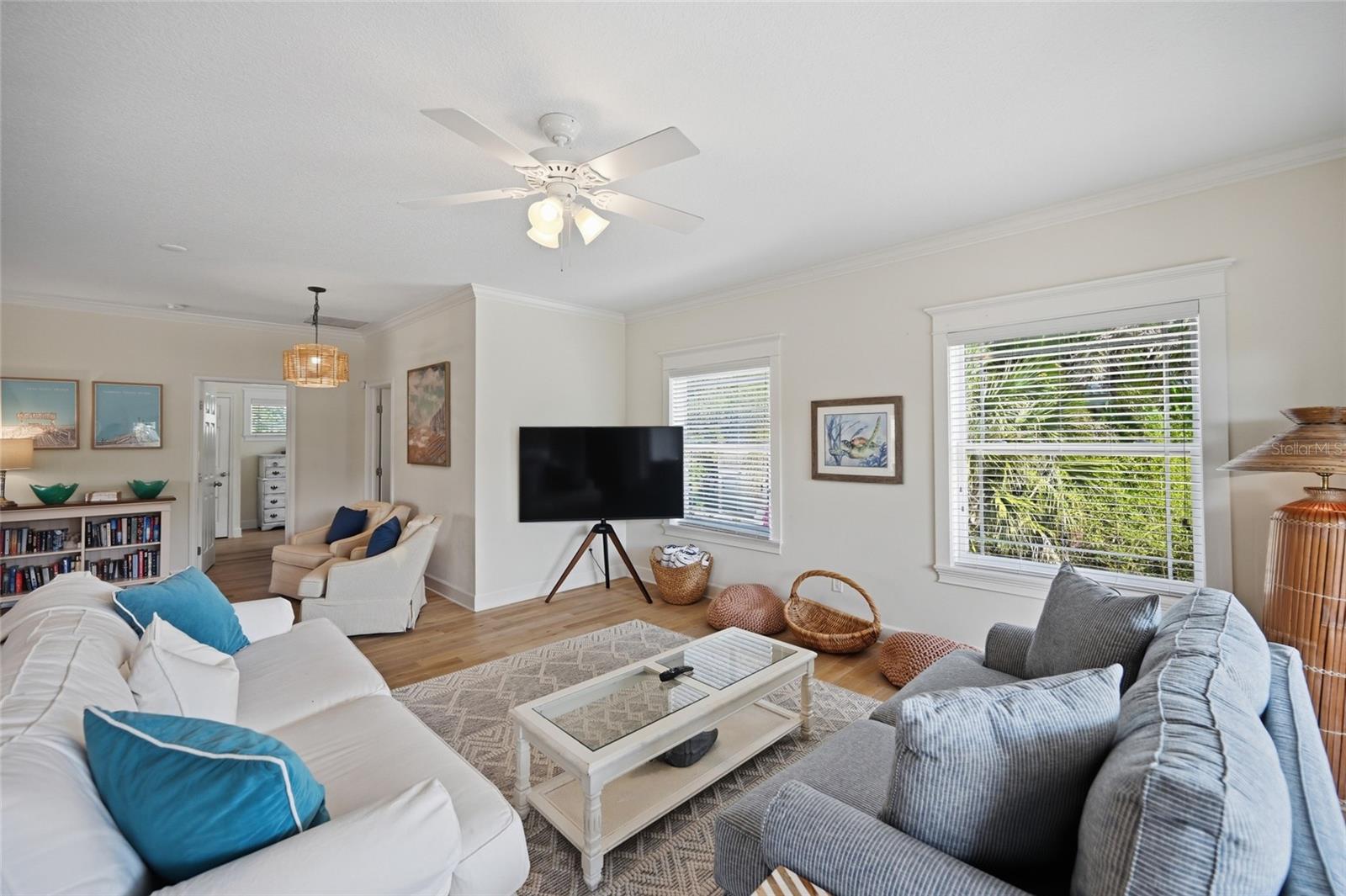 LUANA ISLES - Residential