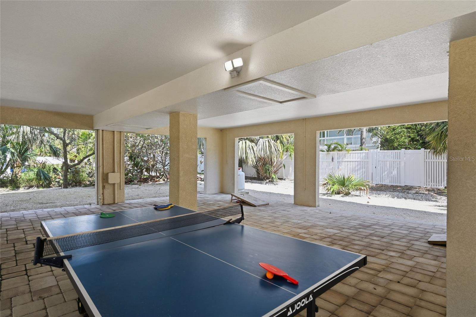 LUANA ISLES - Residential