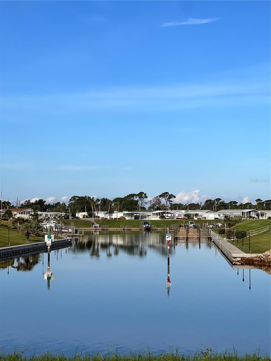 COUNTRY CLUB ESTATES - Land