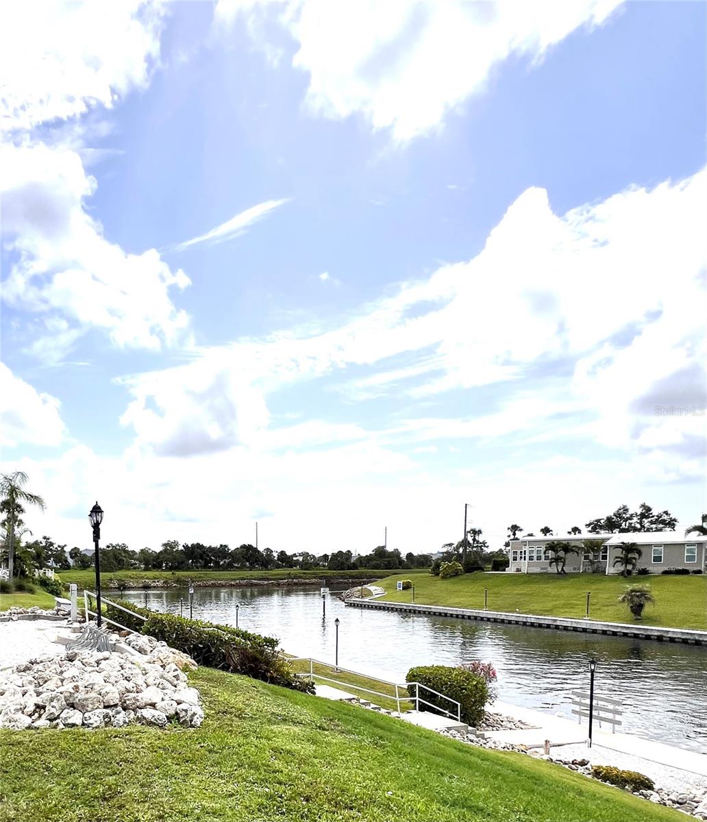COUNTRY CLUB ESTATES - Land