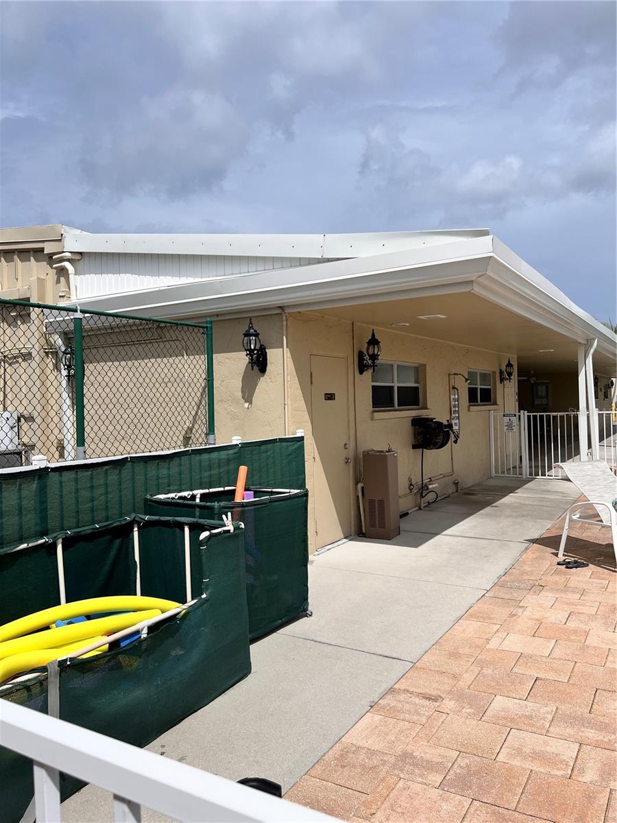 COUNTRY CLUB ESTATES - Land