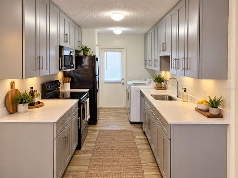 Tiny photo for 378 W Rosewood Lane #378, Tavares, FL 32778 (MLS # G5118236)