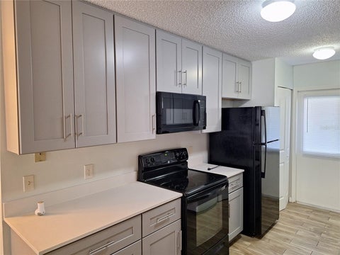 Tiny photo for 378 W Rosewood Lane #378, Tavares, FL 32778 (MLS # G5118236)