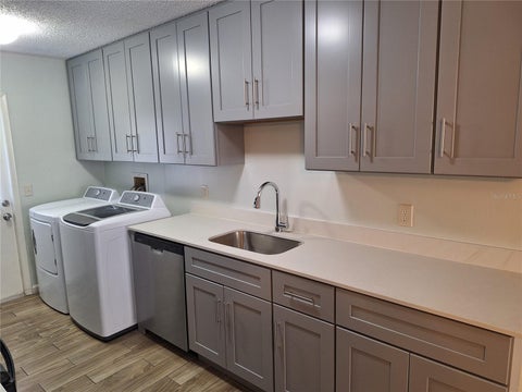 Tiny photo for 378 W Rosewood Lane #378, Tavares, FL 32778 (MLS # G5118236)