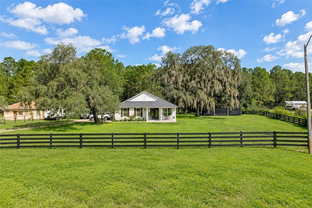 Photo of 7171 Greengrove Boulevard, Clermont, FL 34714 (MLS # G5117550)