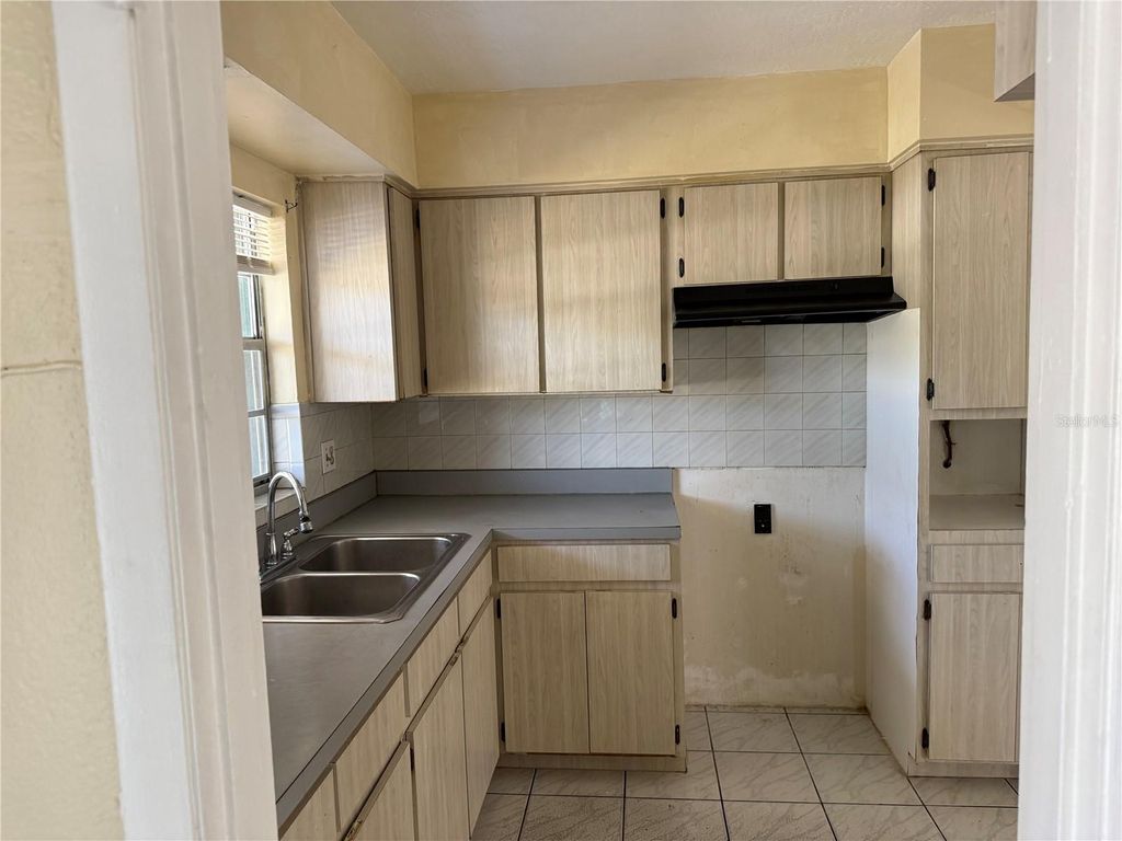 Photo of 5410 Pecos Street, Orlando, FL 32807 (MLS # O6401264)