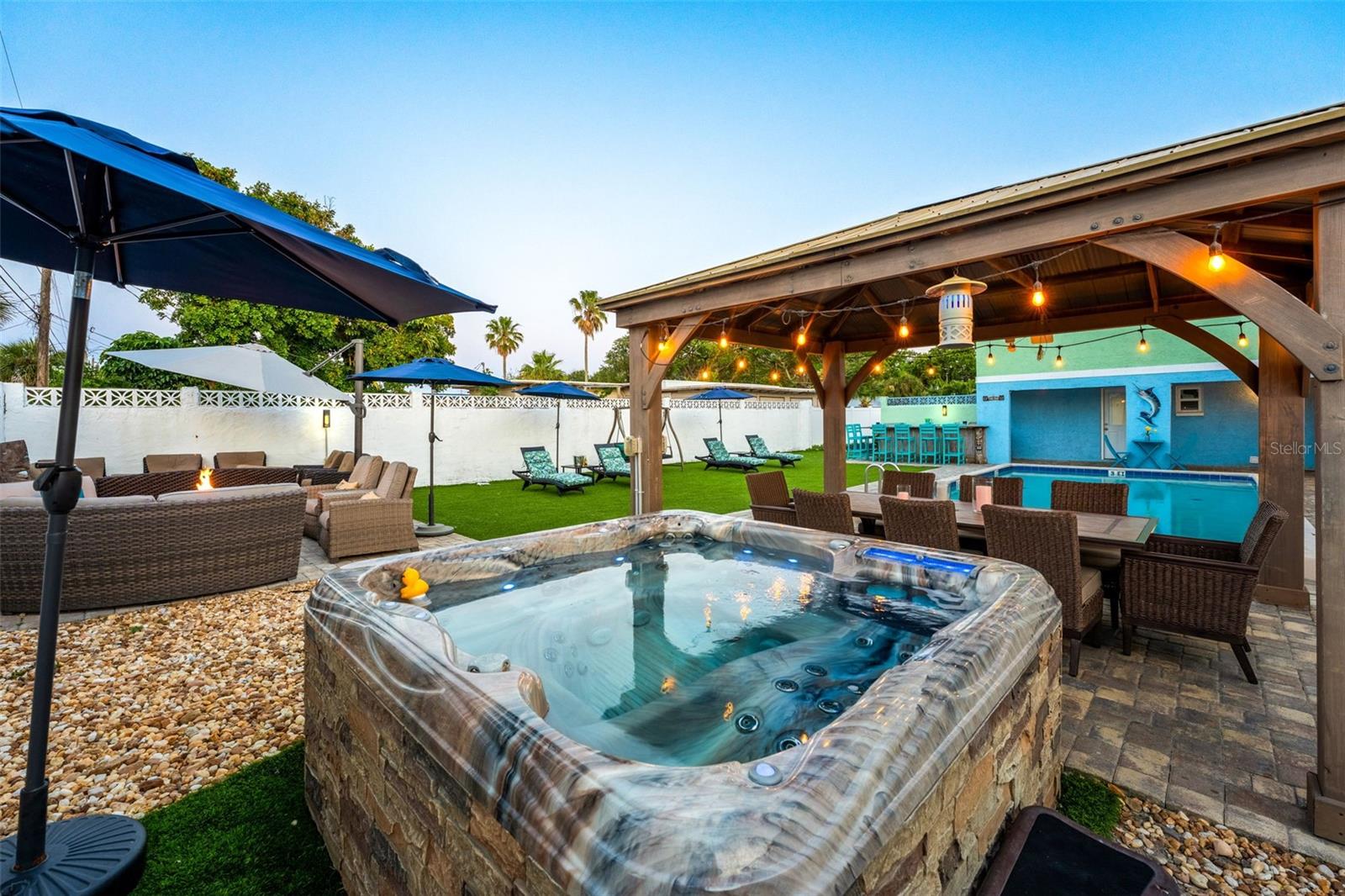 422 JEFFERSON AVENUE