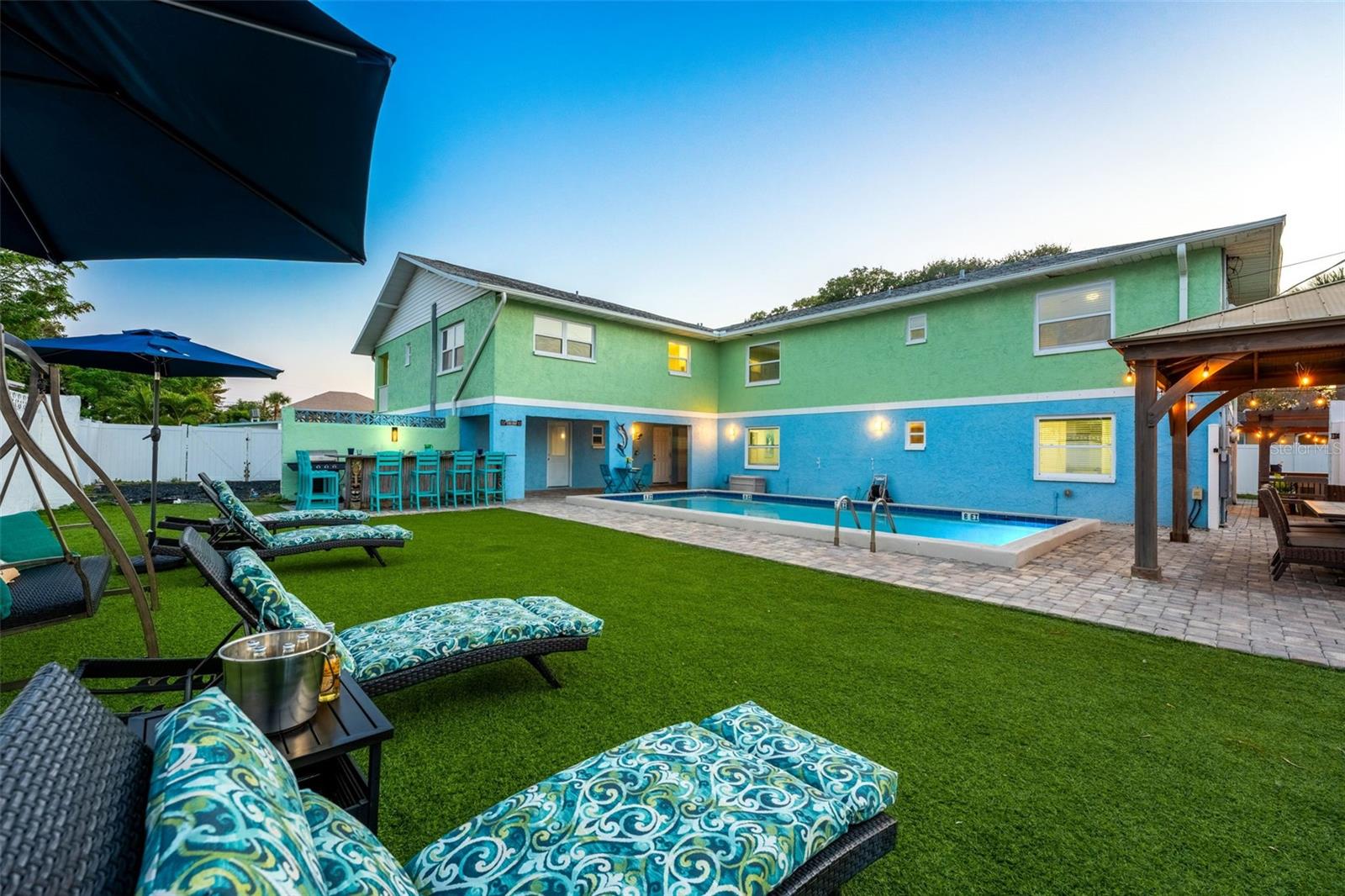 422 JEFFERSON AVENUE