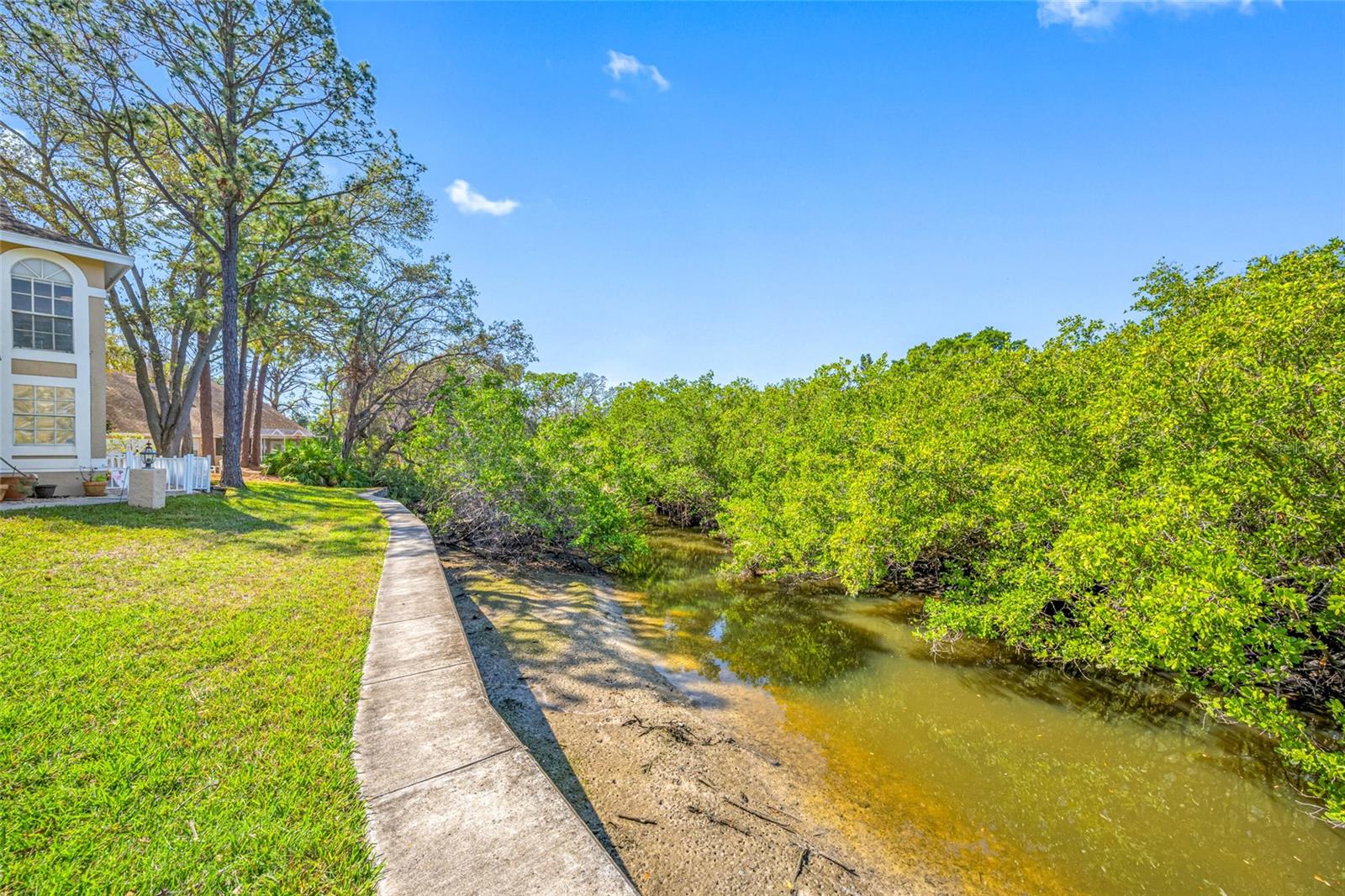 3042 BRANCH DRIVE