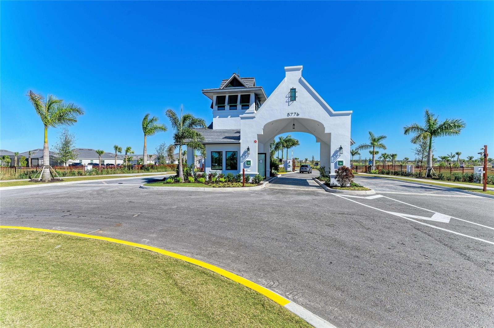 CALUSA COUNTRY CLUB - Residential