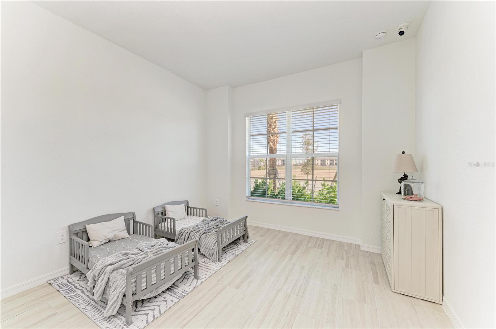 CALUSA COUNTRY CLUB - Residential