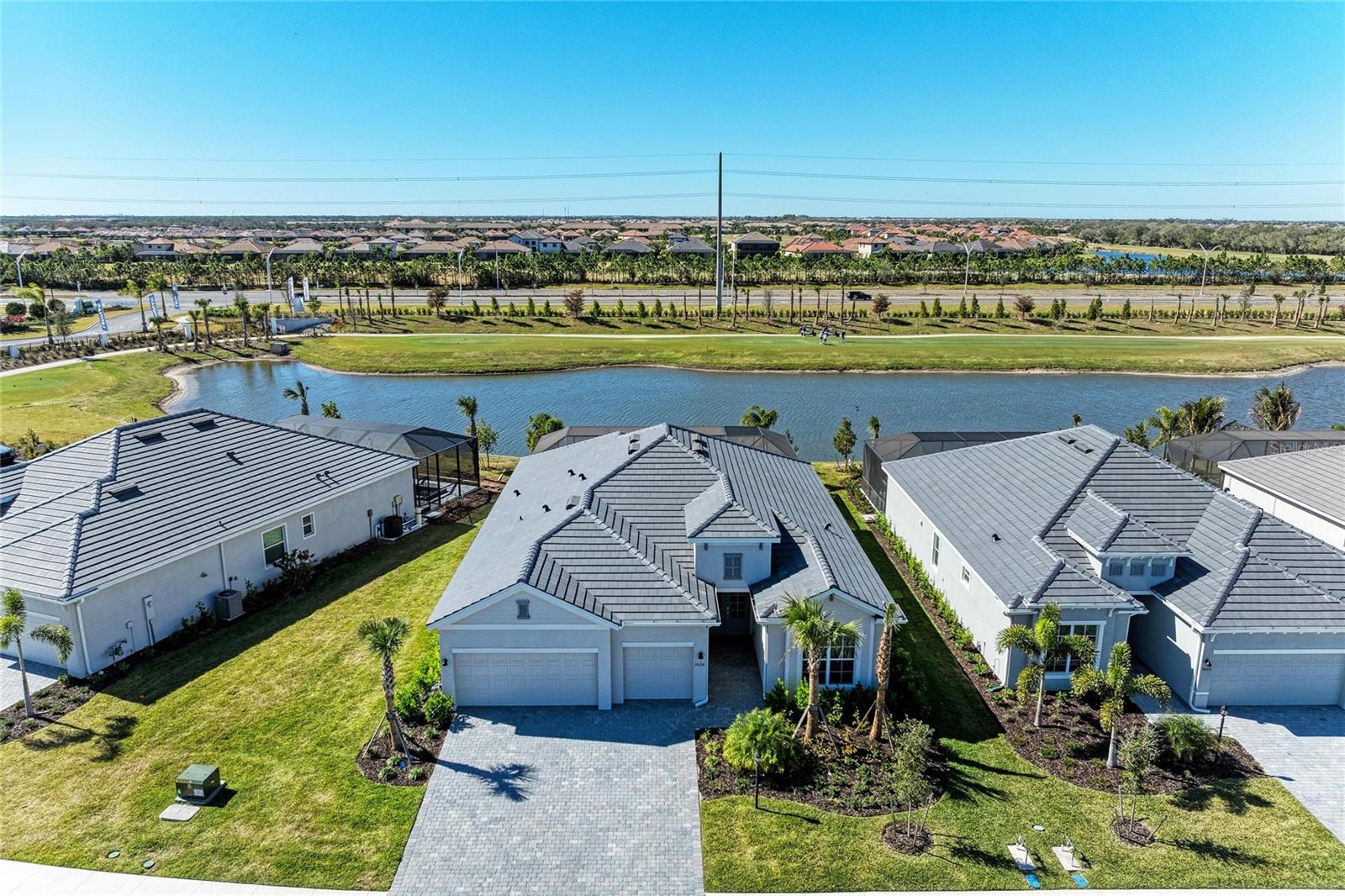 CALUSA COUNTRY CLUB - Residential