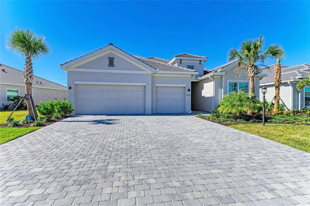Photo of 5624 Lightning Whelk Ln, Lakewood Ranch, FL 34211 (MLS # A4681735)