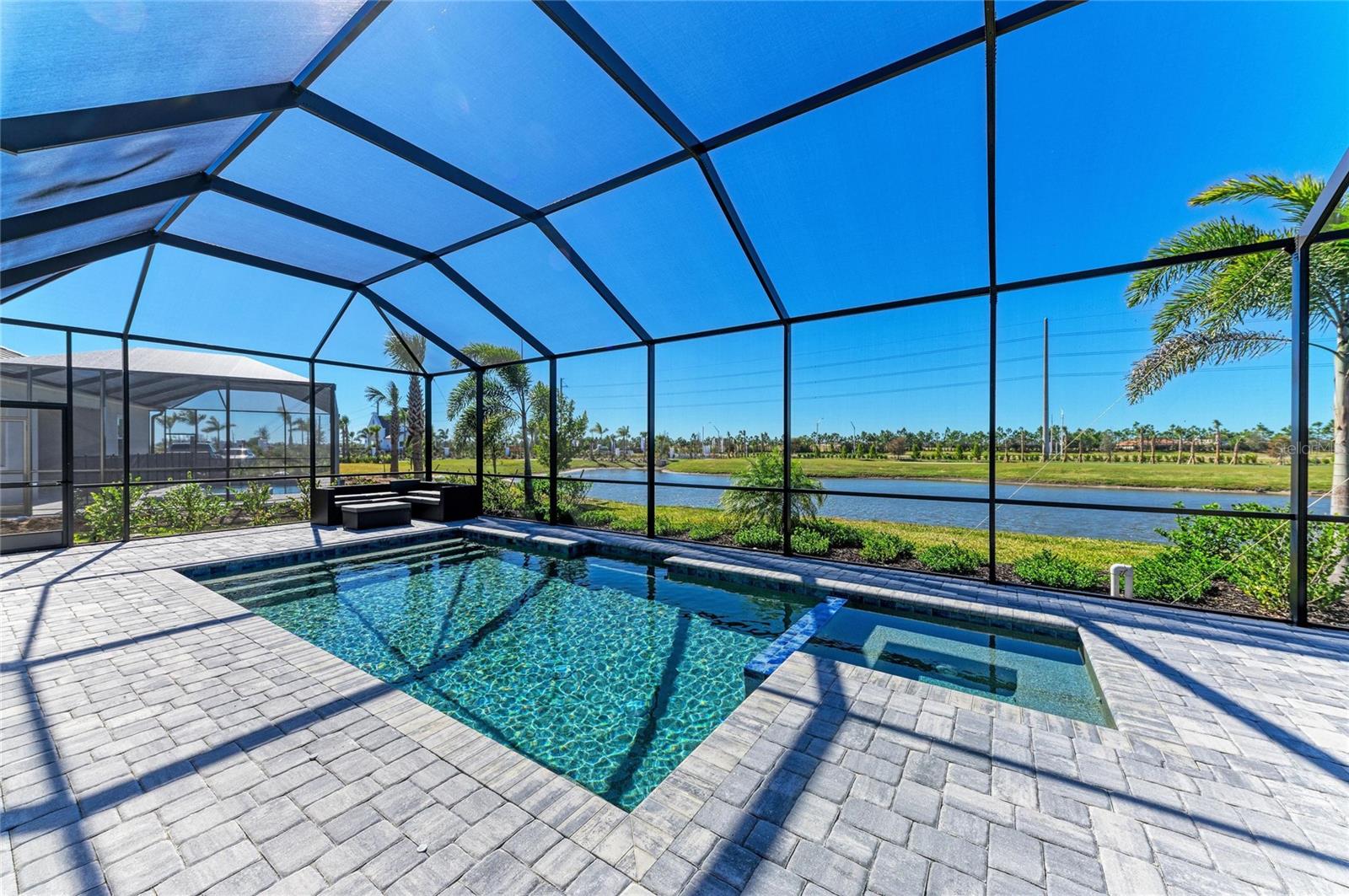 CALUSA COUNTRY CLUB - Residential