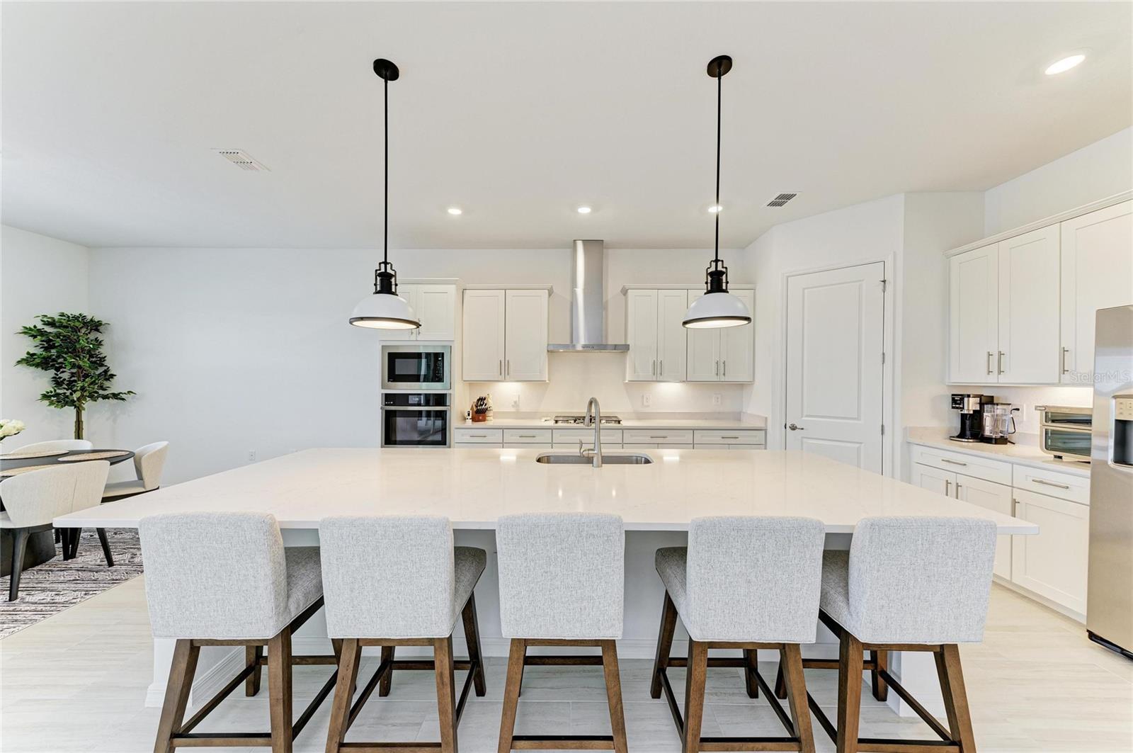 CALUSA COUNTRY CLUB - Residential