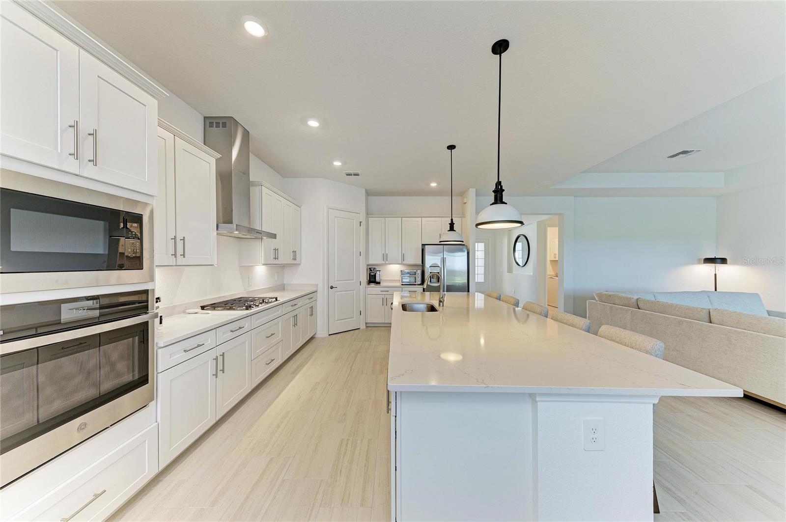 CALUSA COUNTRY CLUB - Residential