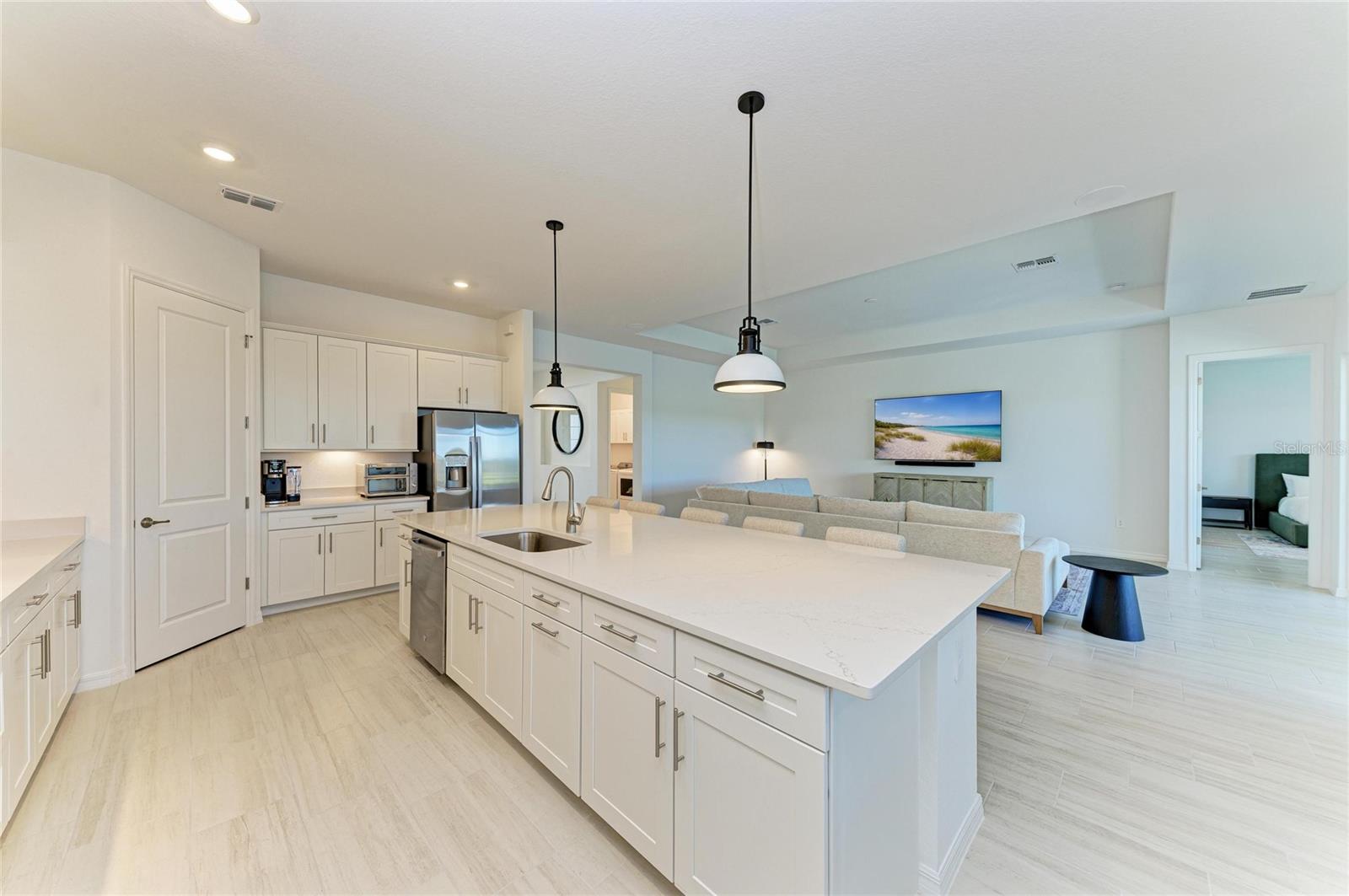 CALUSA COUNTRY CLUB - Residential