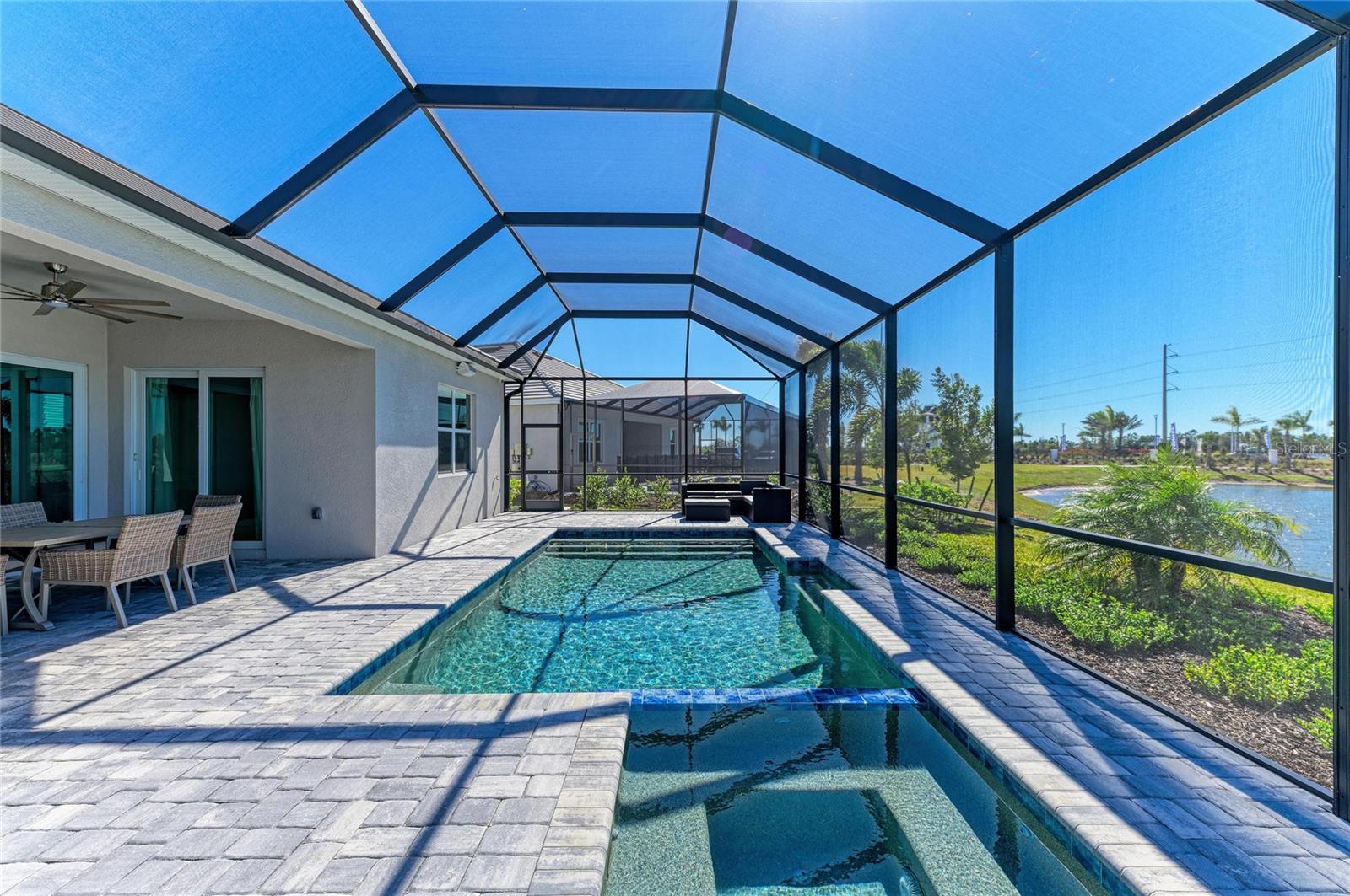 CALUSA COUNTRY CLUB - Residential