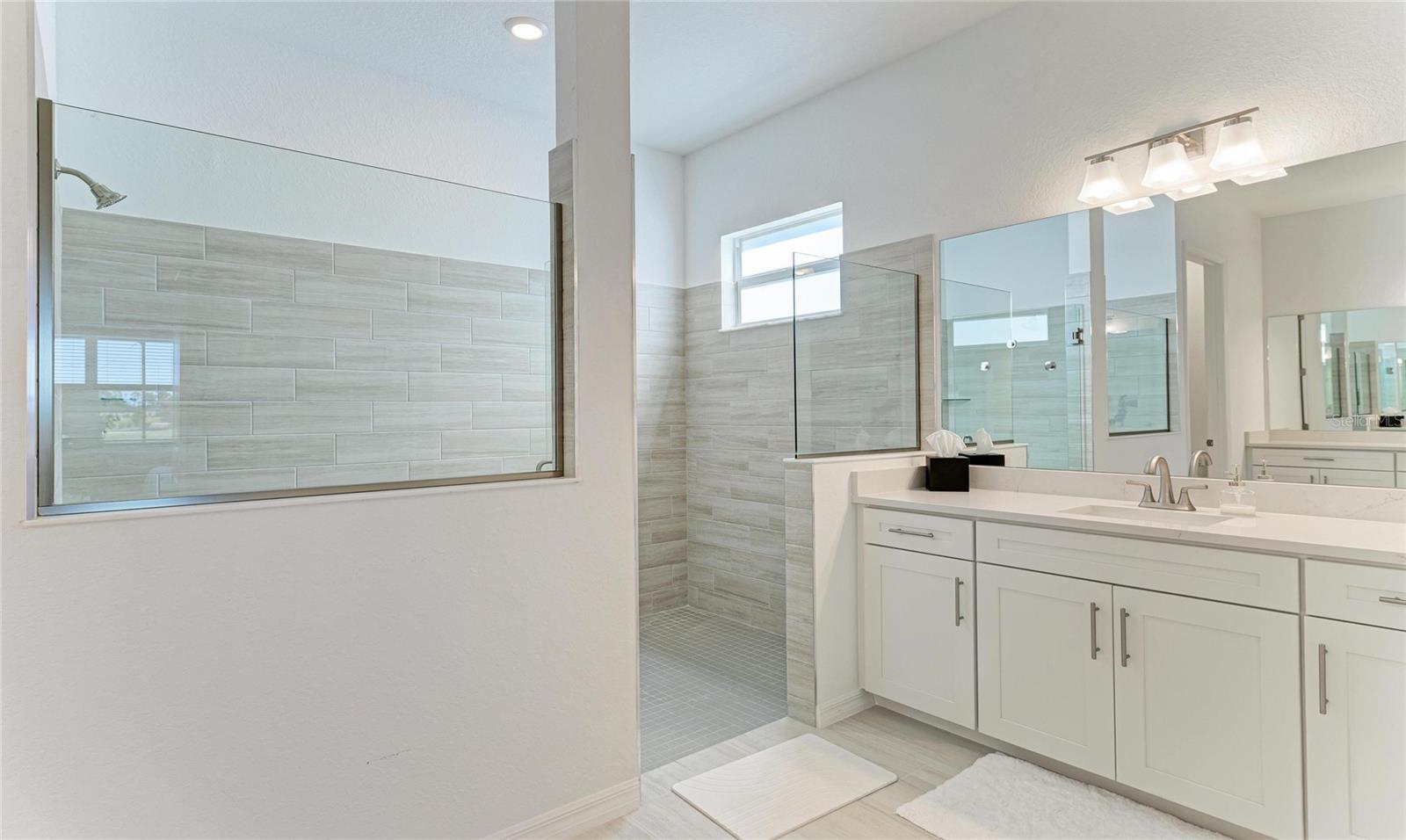 CALUSA COUNTRY CLUB - Residential