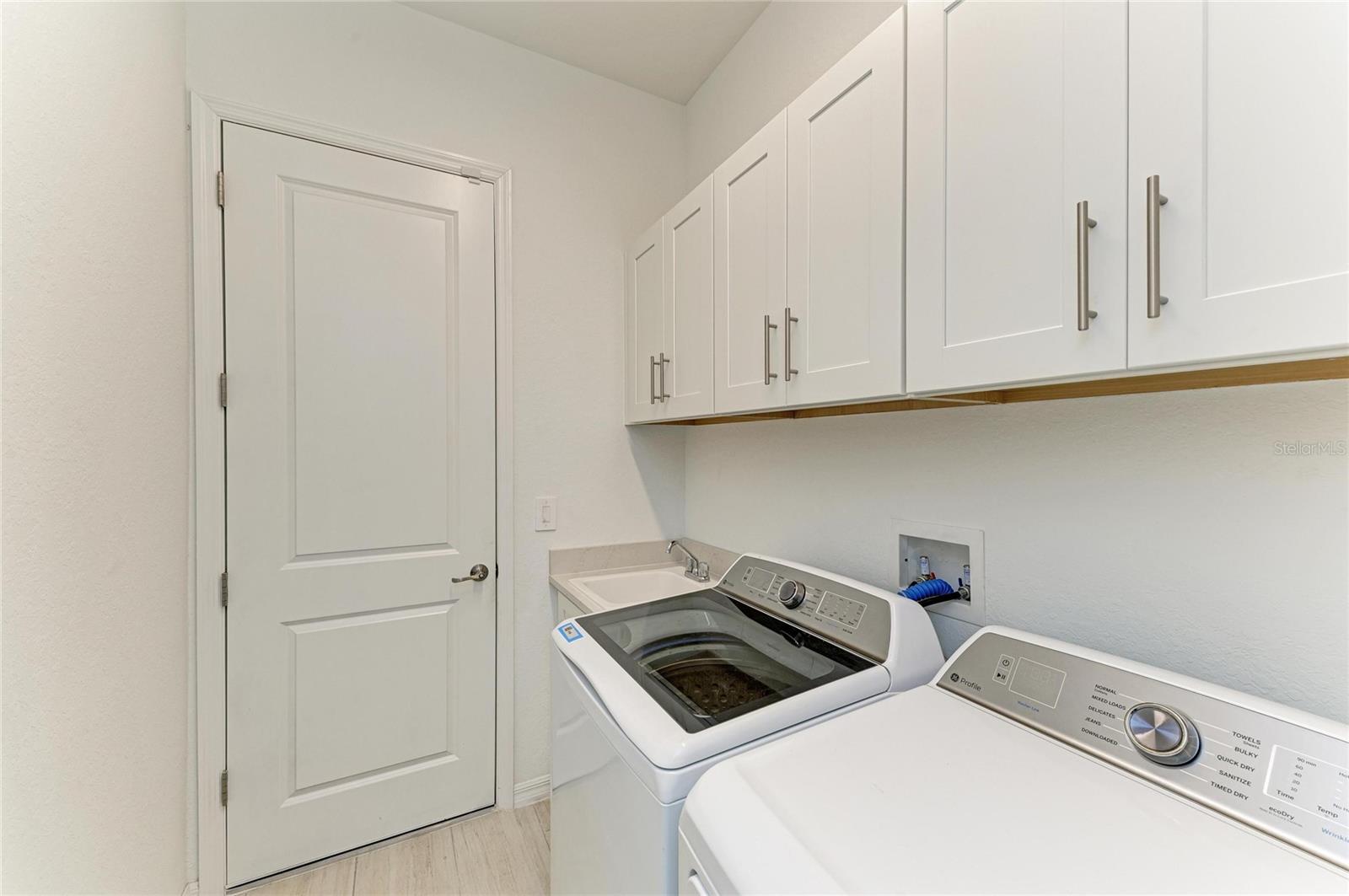 CALUSA COUNTRY CLUB - Residential