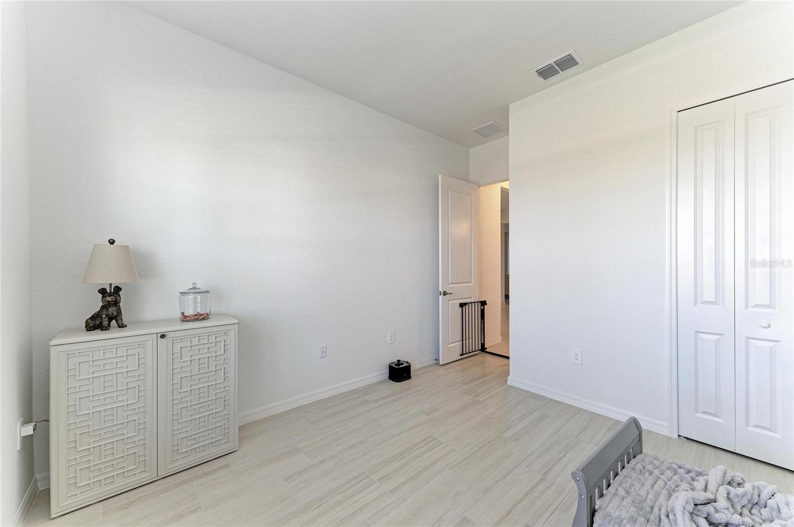 CALUSA COUNTRY CLUB - Residential