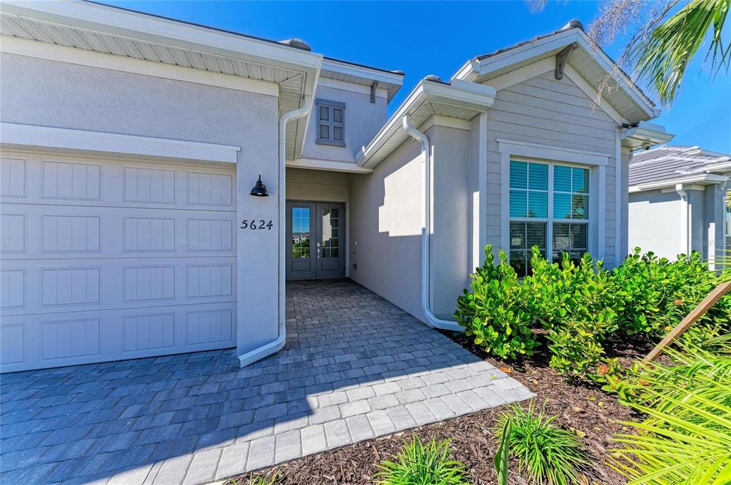 Photo of 5624 Lightning Whelk Ln, Lakewood Ranch, FL 34211 (MLS # A4681735)