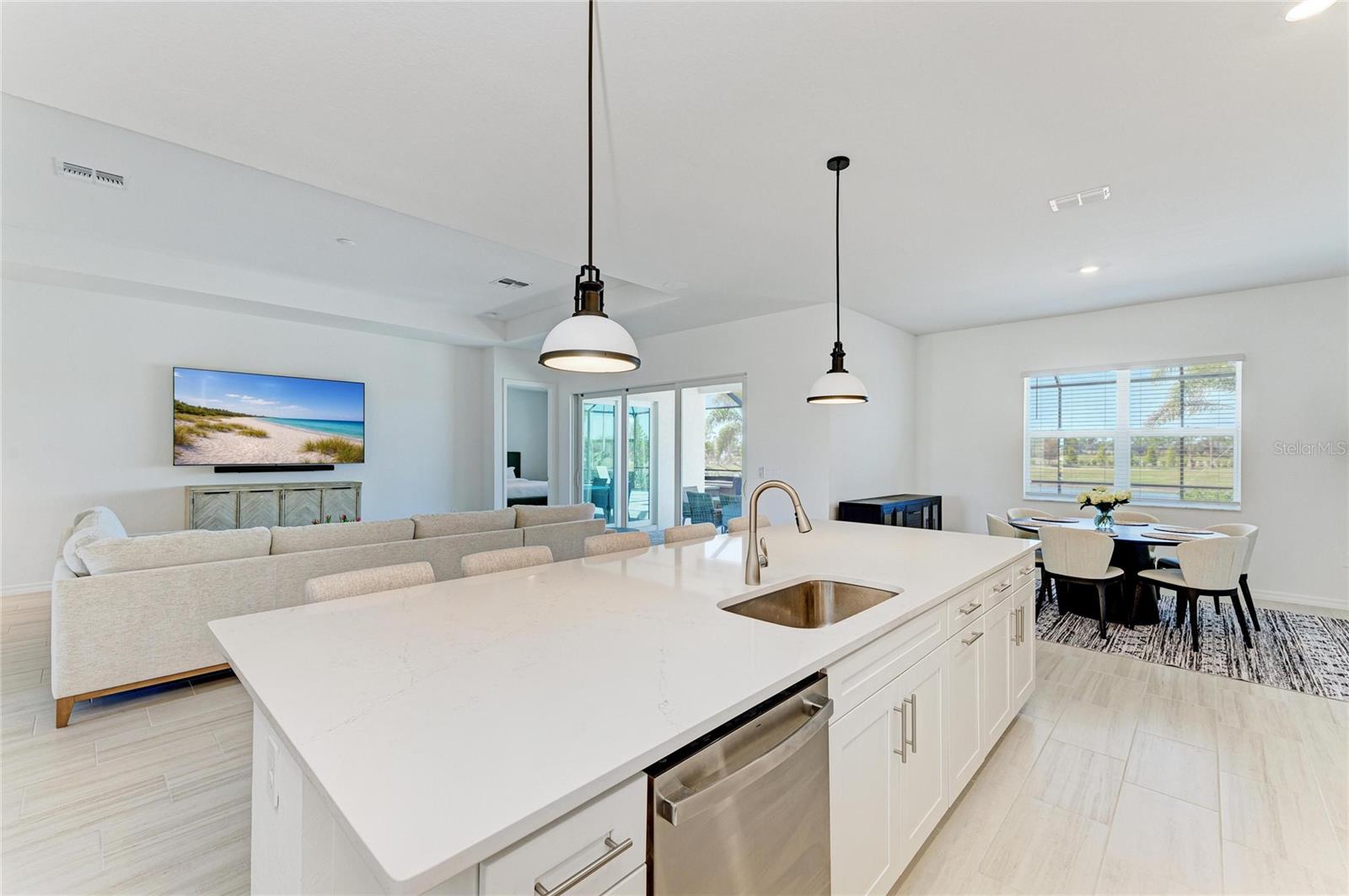 CALUSA COUNTRY CLUB - Residential