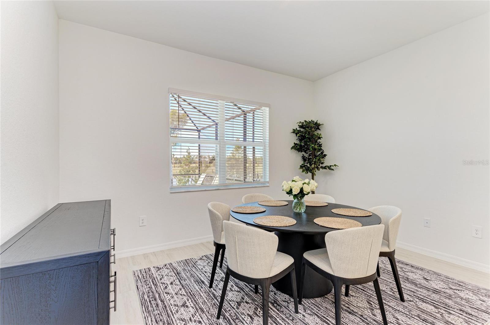 CALUSA COUNTRY CLUB - Residential