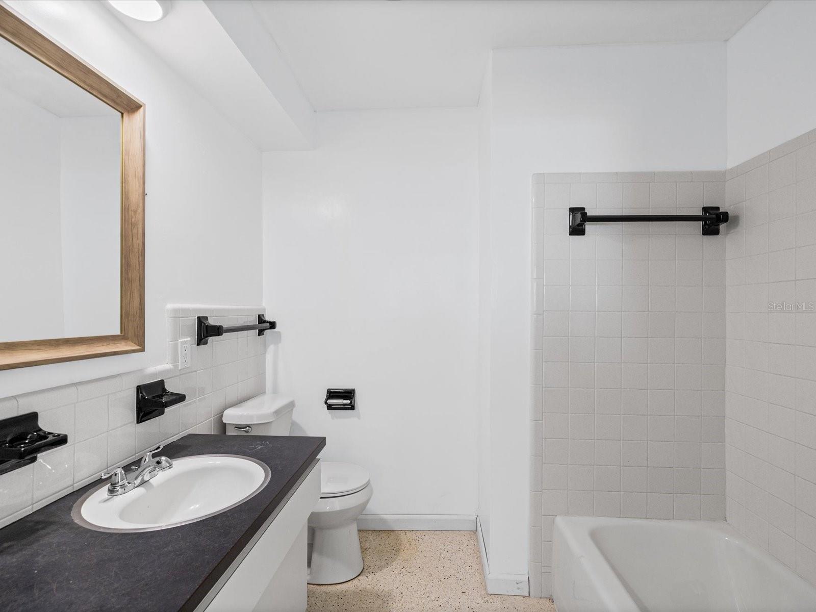 KEENE LAKE MANOR - Residential