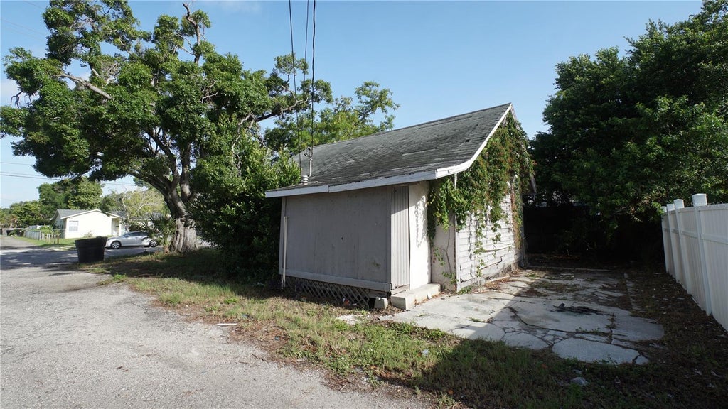 Photo of 2135 44th Street S, St Petersburg, FL 33711 (MLS # TB8545507)