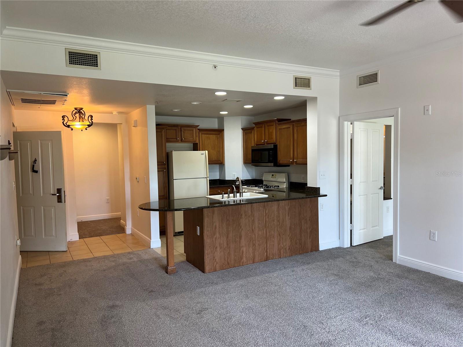 HERITAGE CROSSING CONDO PH 03 - Residential Lease