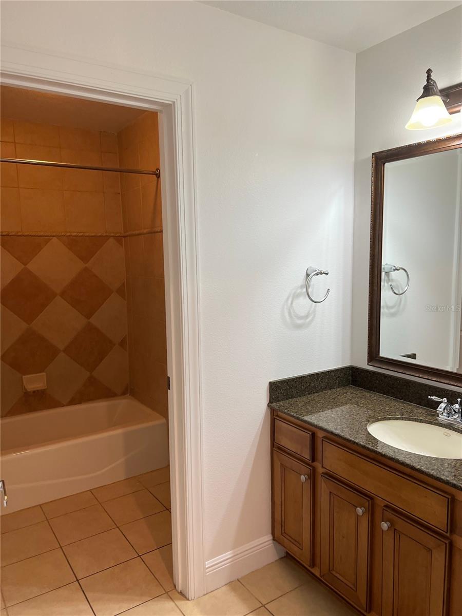 HERITAGE CROSSING CONDO PH 03 - Residential Lease