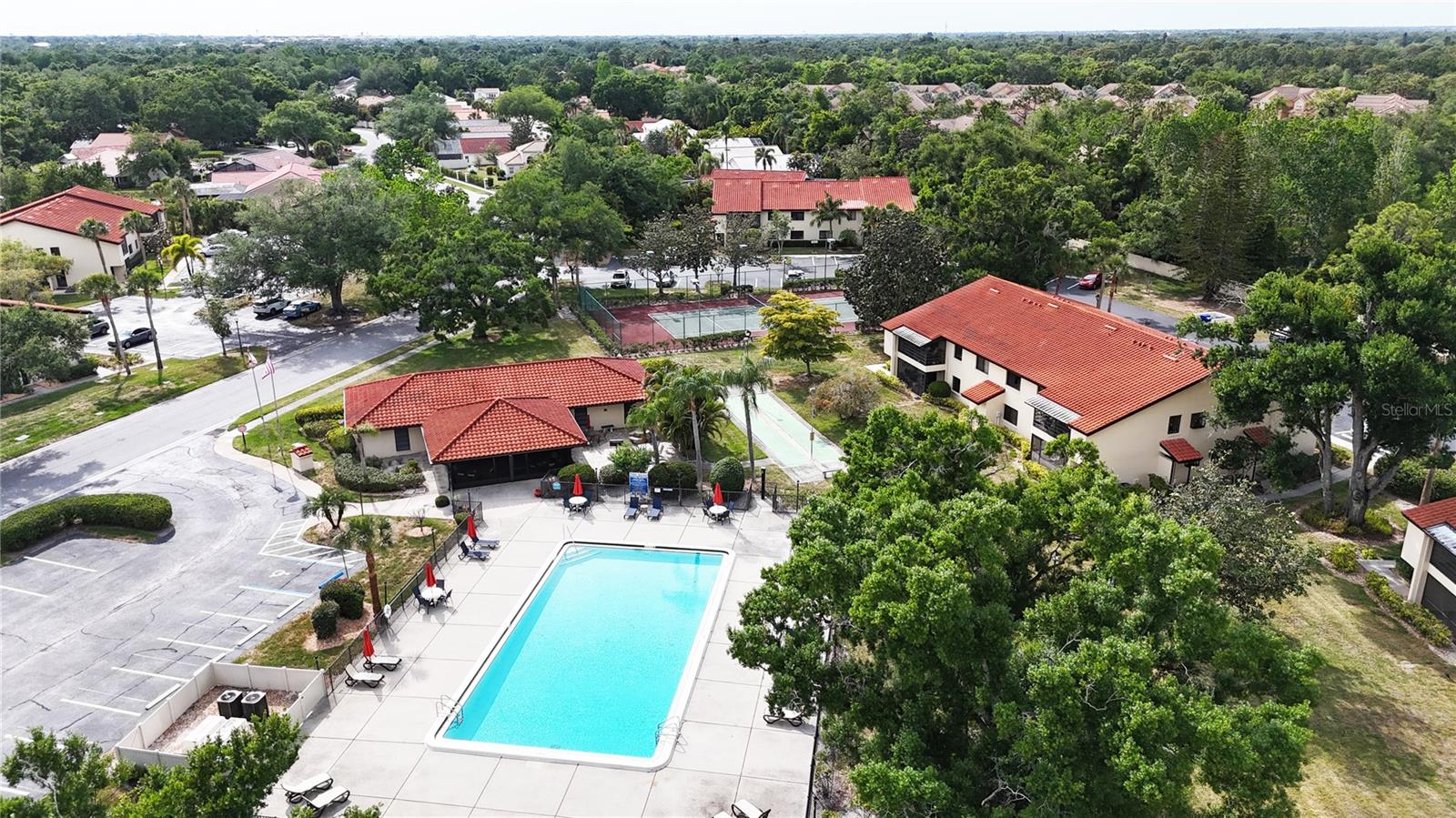 GARDENS AT PALM-AIRE COUNTRY CLUB II - Residential