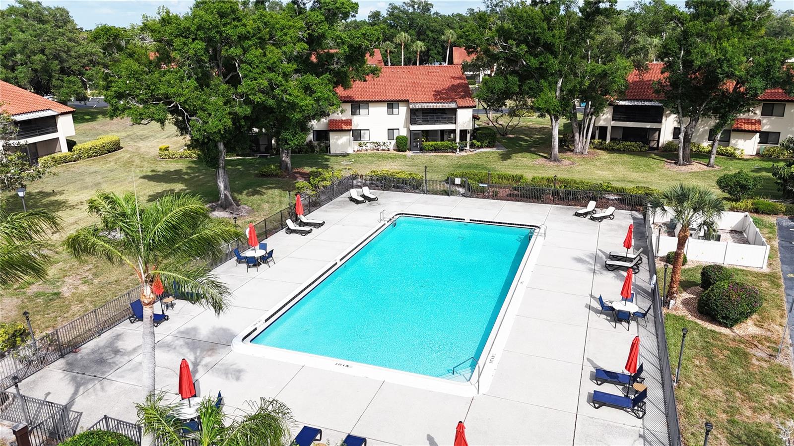 GARDENS AT PALM-AIRE COUNTRY CLUB II - Residential