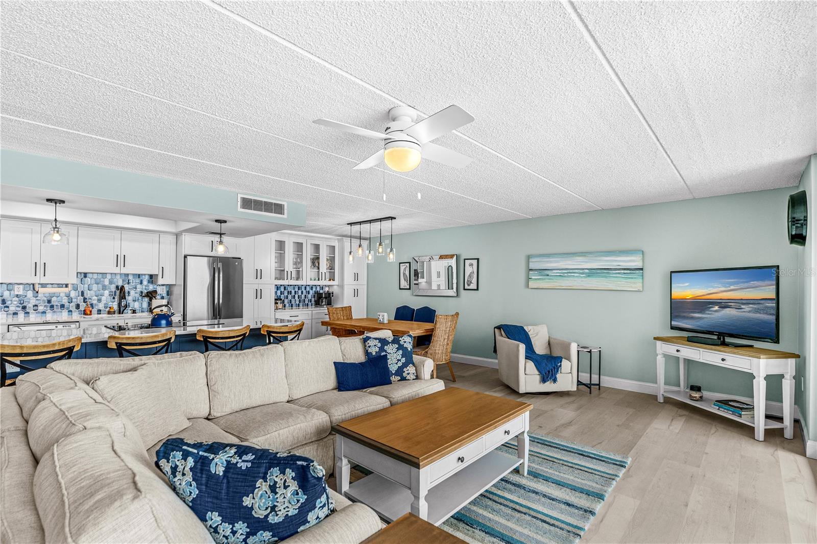 PELICAN - Residential